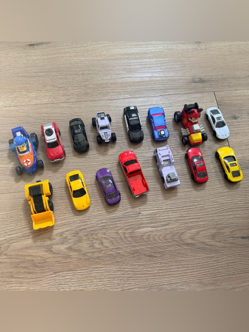 Random lot 15 car vehicles